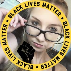 Meet your Posher, Nina